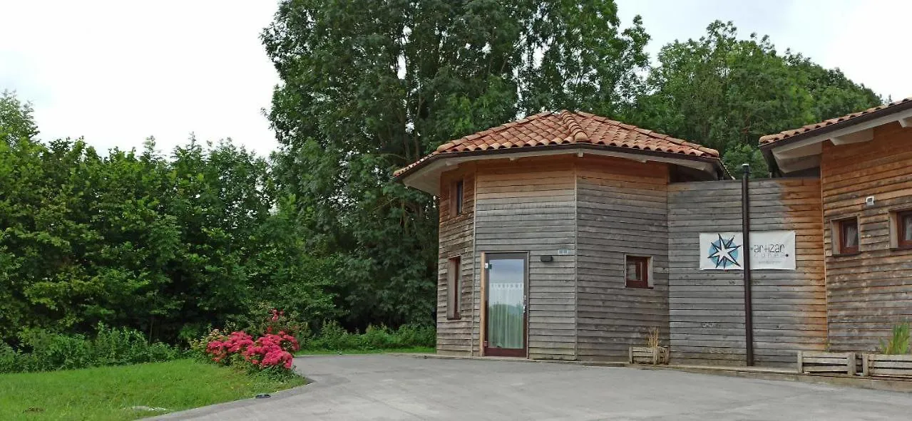Mini Casa Con Jardin Villa Mungia